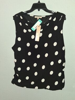 Sleeveless Polka Dot Blouse - Black & White